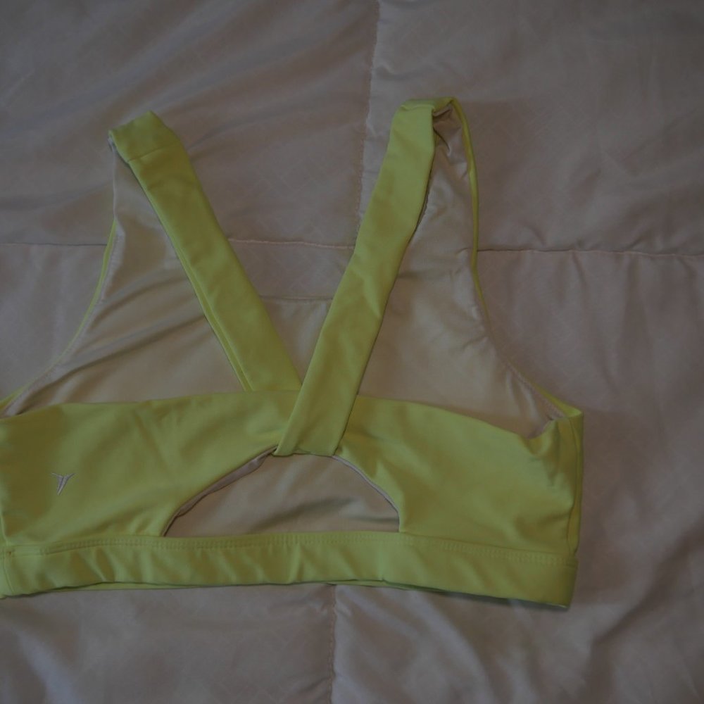 Active Wear - Picture 3 of 5